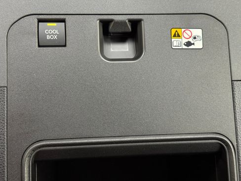 Used 2025 Toyota Land Cruiser w/ Premium Package image 37