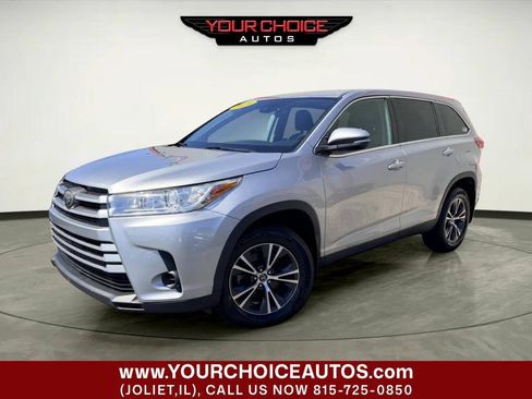 Used 2019 Toyota Highlander LE AWD/4WD image 1