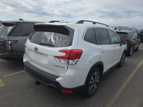 Used 2019 Subaru Forester Limited image 2