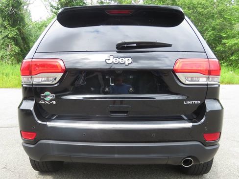 Used 2018 Jeep Grand Cherokee Limited AWD/4WD image 6