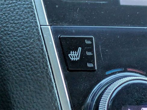 Used 2018 Subaru Outback 2.5i Limited image 25