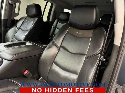 Used 2019 Cadillac Escalade ESV Luxury AWD/4WD image 14