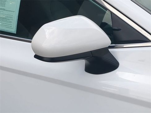 Certified 2022 Toyota Camry LE image 12