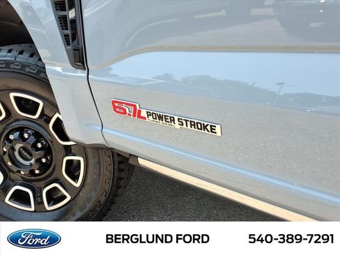 New 2026 Ford F250 Platinum AWD/4WD image 6