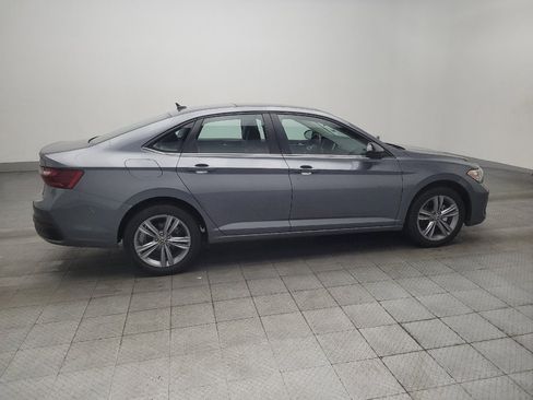 Used 2024 Volkswagen Jetta SE w/ Panoramic Sunroof Package FWD image 10