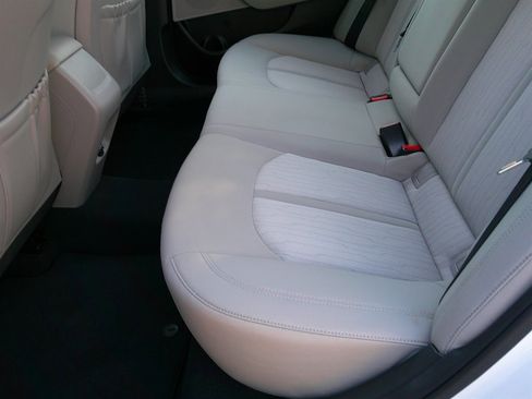 Used 2016 Hyundai Sonata SE image 27