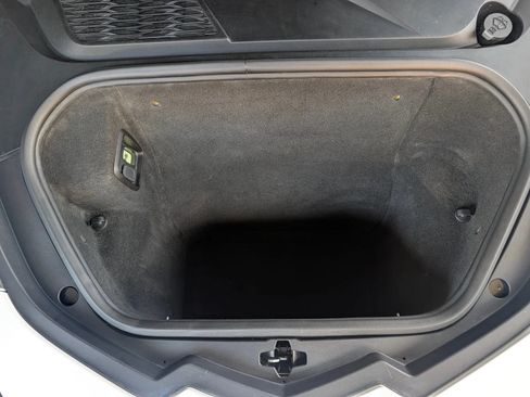 Used 2024 Chevrolet Corvette Stingray Premium Cpe w/ Battery Protection Package RWD image 16