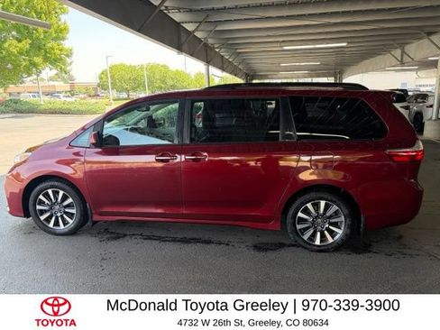 Used 2019 Toyota Sienna XLE Premium AWD/4WD image 8