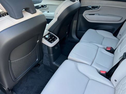 New 2026 Volvo XC90 T8 Plus image 10