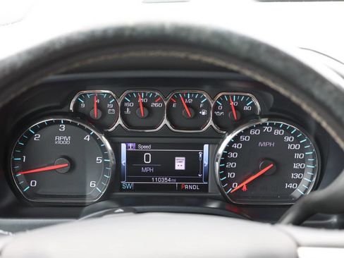 Used 2017 GMC Sierra 1500 SLT w/ Enhanced Driver Alert Package AWD/4WD image 19