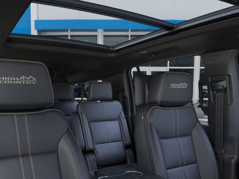 New 2026 Chevrolet Suburban High Country image 26