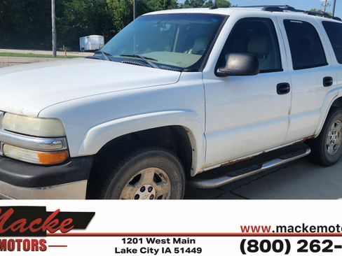 Used 2004 Chevrolet Tahoe LS w/ Preferred Equipment Group AWD/4WD image 1