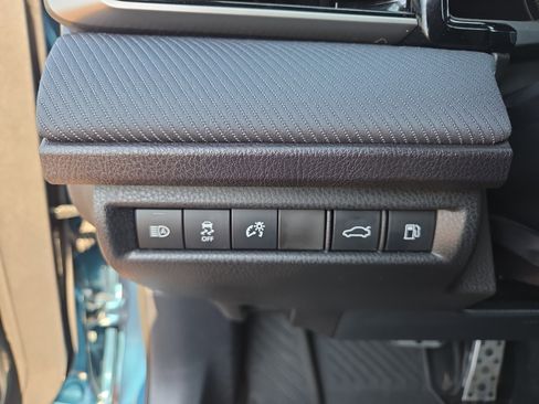 Certified 2025 Toyota Camry SE image 30