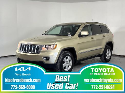 Used 2012 Jeep Grand Cherokee Laredo image 1