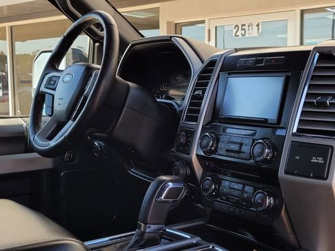 Used 2016 Ford F150 Lariat image 24