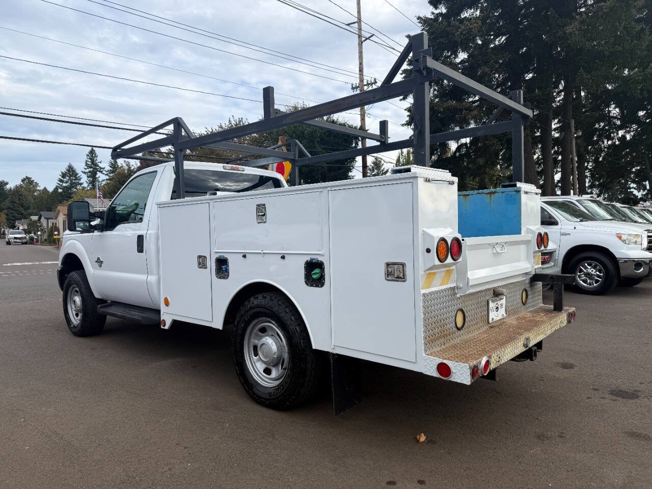 Used 2012 Ford F350 XL w/ Trailer Tow Pkg AWD/4WD image 4