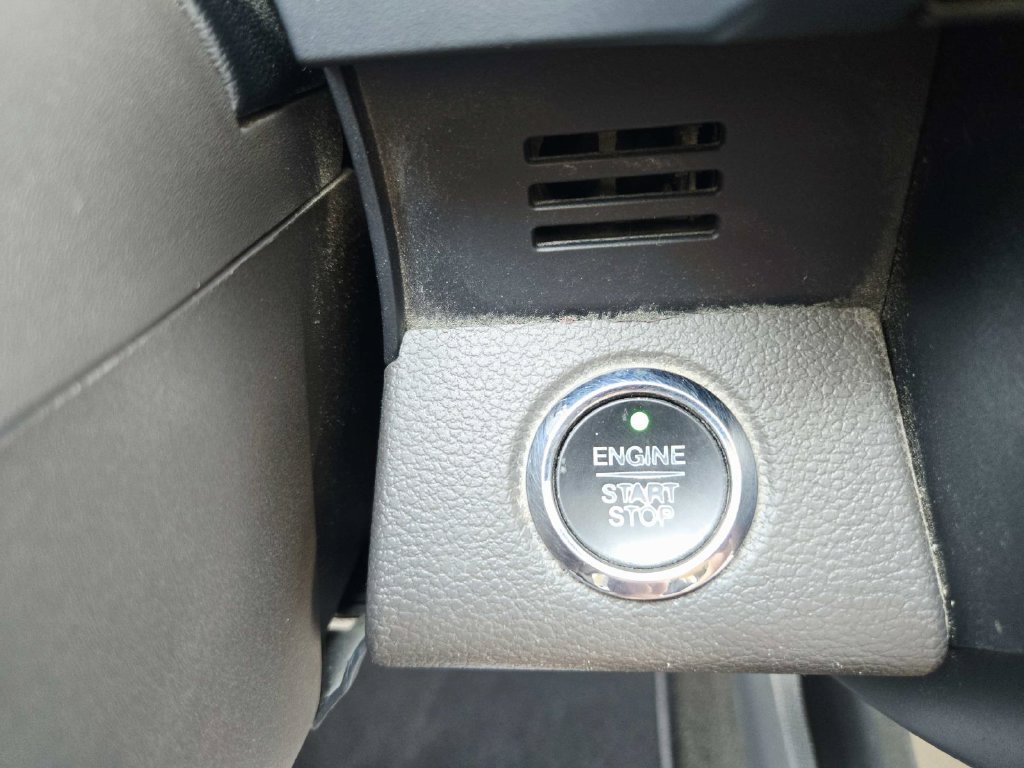 Used 2021 Ford Expedition Limited AWD/4WD image 32