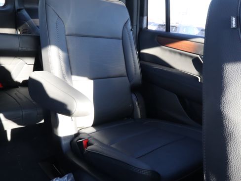 New 2026 GMC Yukon XL Denali w/ Sun & Power Step Package image 12