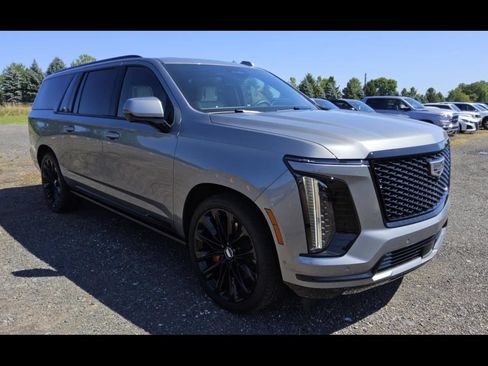 Used 2026 Cadillac Escalade ESV Platinum Sport AWD/4WD image 1