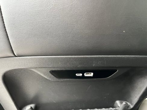 Used 2024 Chrysler Pacifica Touring-L image 72