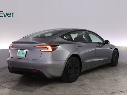 Used 2025 Tesla Model 3 Long Range AWD/4WD image 3