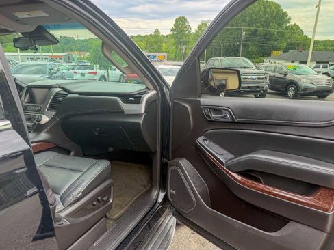 Used 2016 GMC Yukon SLE w/ Convenience Package RWD image 17