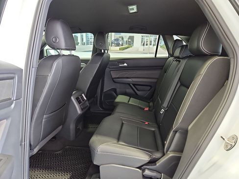 Certified 2023 Volkswagen Atlas Cross Sport SE AWD/4WD image 13
