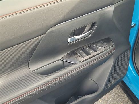 New 2026 Nissan Kicks SR image 8