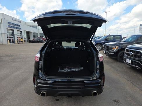 Used 2020 Ford Edge ST w/ Equipment Group 401A image 6