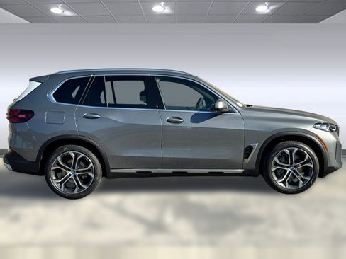 New 2026 BMW X5 xDrive40i image 8