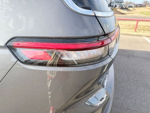 New 2025 Jeep Grand Cherokee L Limited image 10