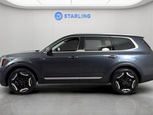 Used 2024 Kia Telluride S image 3
