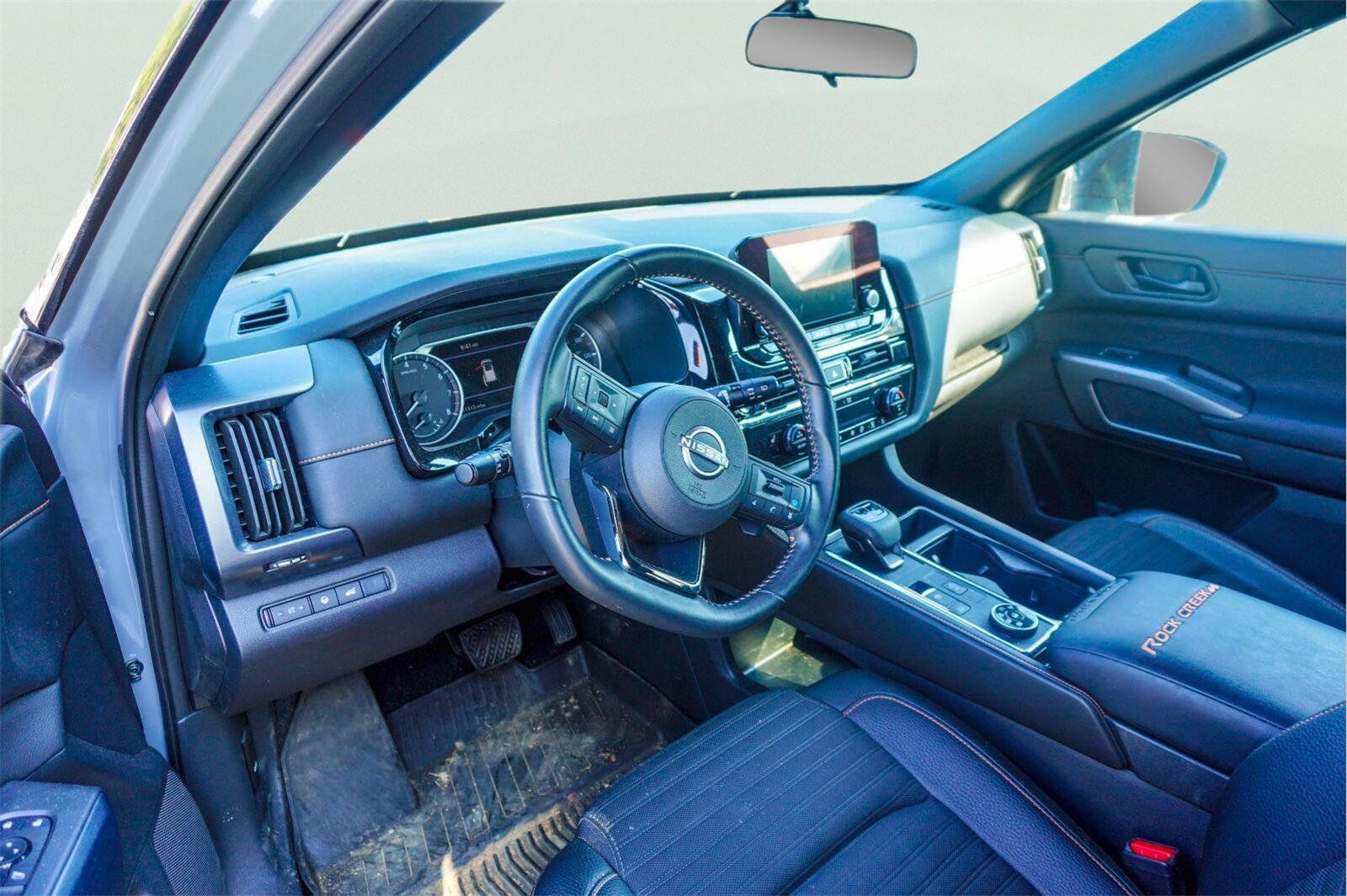 Used 2025 Nissan Pathfinder Rock Creek AWD/4WD image 3