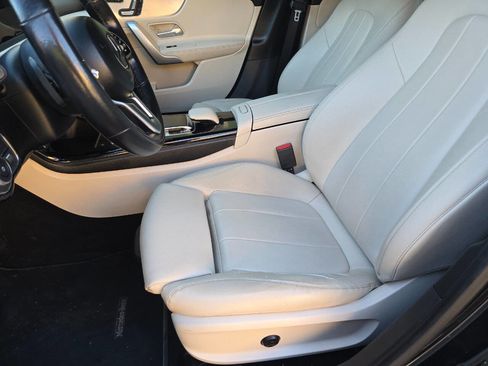 Used 2019 Mercedes-Benz A 220 A 220 4MATIC AWD 4dr Sedan image 29
