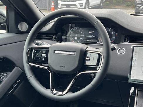 New 2025 Land Rover Range Rover Evoque Dynamic SE AWD/4WD image 15