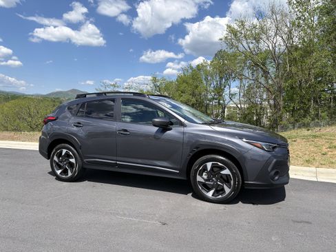 Certified 2025 Subaru Crosstrek 2.5i Limited w/ Popular Package #3A AWD/4WD image 7