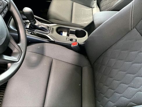 Used 2024 Toyota Corolla LE image 20