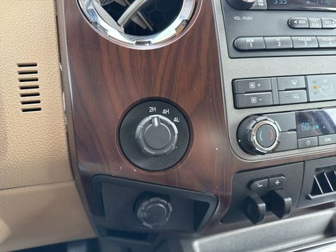 Used 2011 Ford F350 Lariat image 20