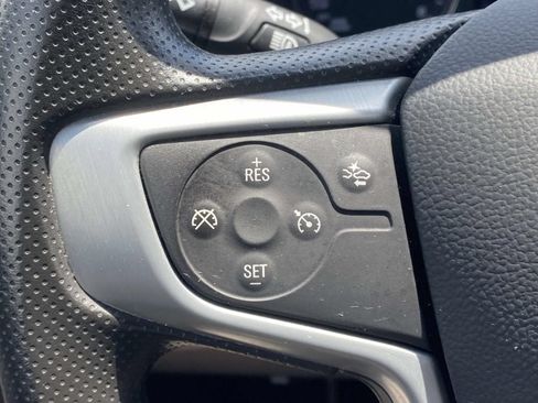 Used 2023 GMC Terrain SLE FWD image 25