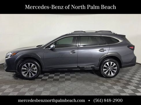 Used 2025 Subaru Outback Touring XT AWD/4WD image 3