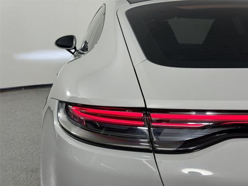 Certified 2023 Porsche Panamera Platinum Edition RWD image 16