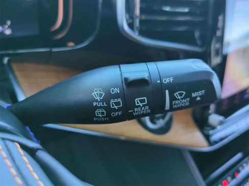 Used 2022 Jeep Grand Wagoneer Series III image 25