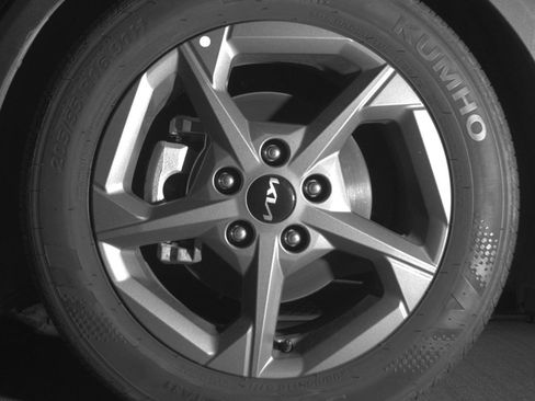 Used 2025 Kia K4 LXS image 12