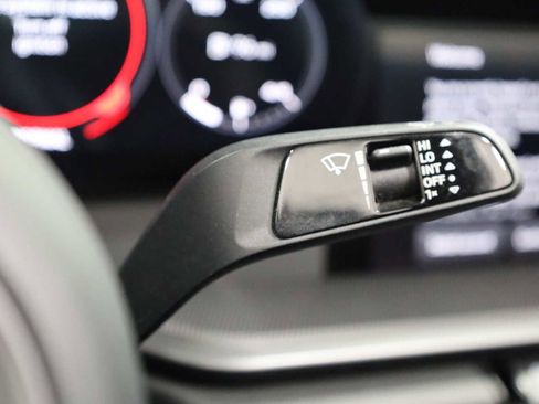 Certified 2022 Porsche 911 Carrera image 28