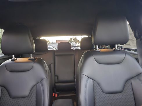 New 2026 Jeep Compass Latitude image 28