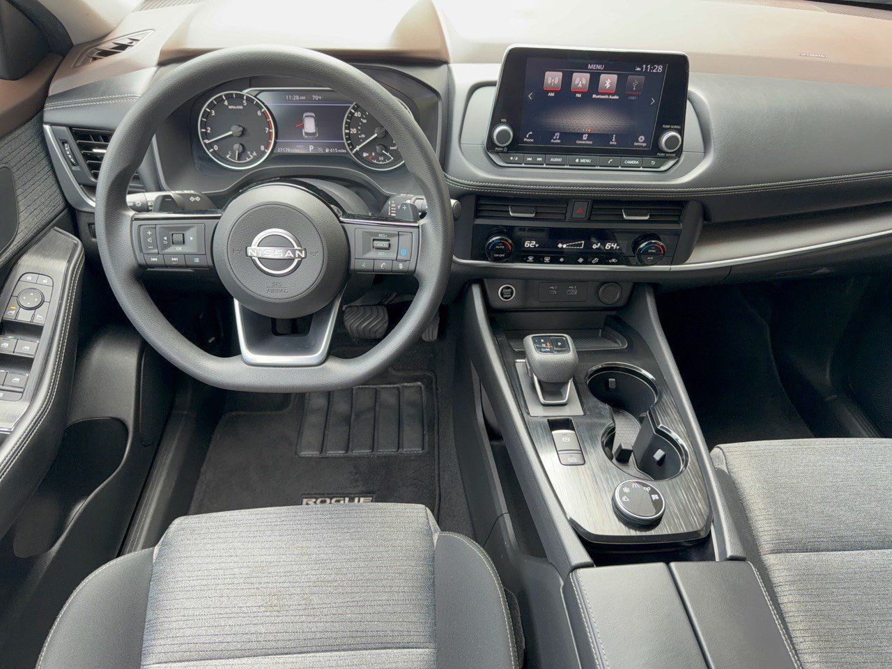 Used 2023 Nissan Rogue SV AWD/4WD image 17