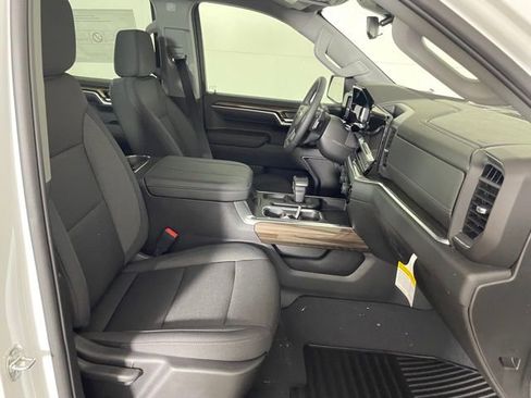 New 2024 Chevrolet Silverado 1500 LT w/ Z71 Off-Road Package image 38