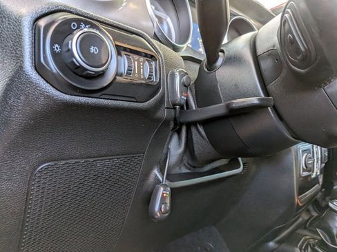 Used 2020 Jeep Wrangler Unlimited Sport S image 16