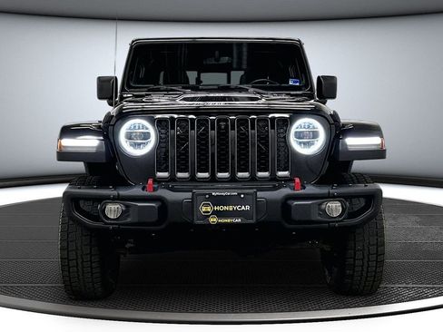 Used 2020 Jeep Gladiator Rubicon w/ Uconnect 4C Nav & Sound Group AWD/4WD image 2