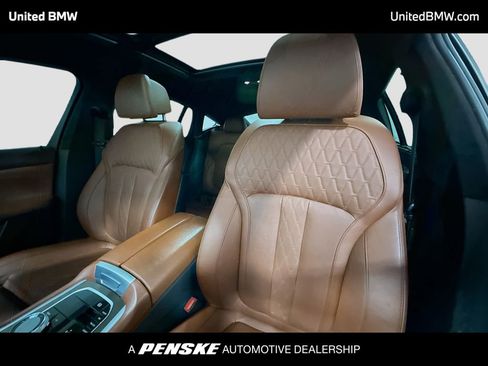 Used 2022 BMW X6 M50i w/ Executive Package image 5
